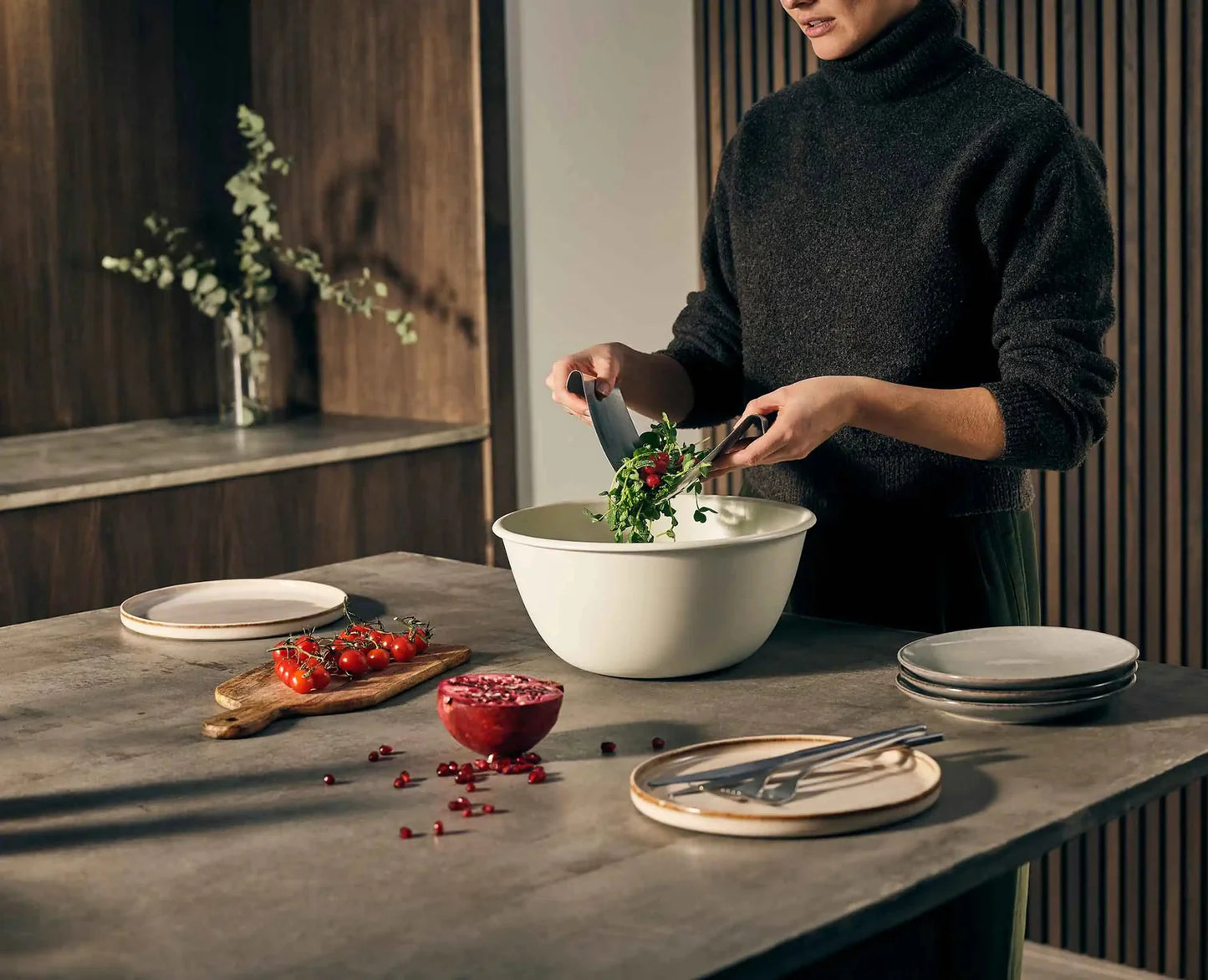 Uno Salad Bowl and Servers - Stone