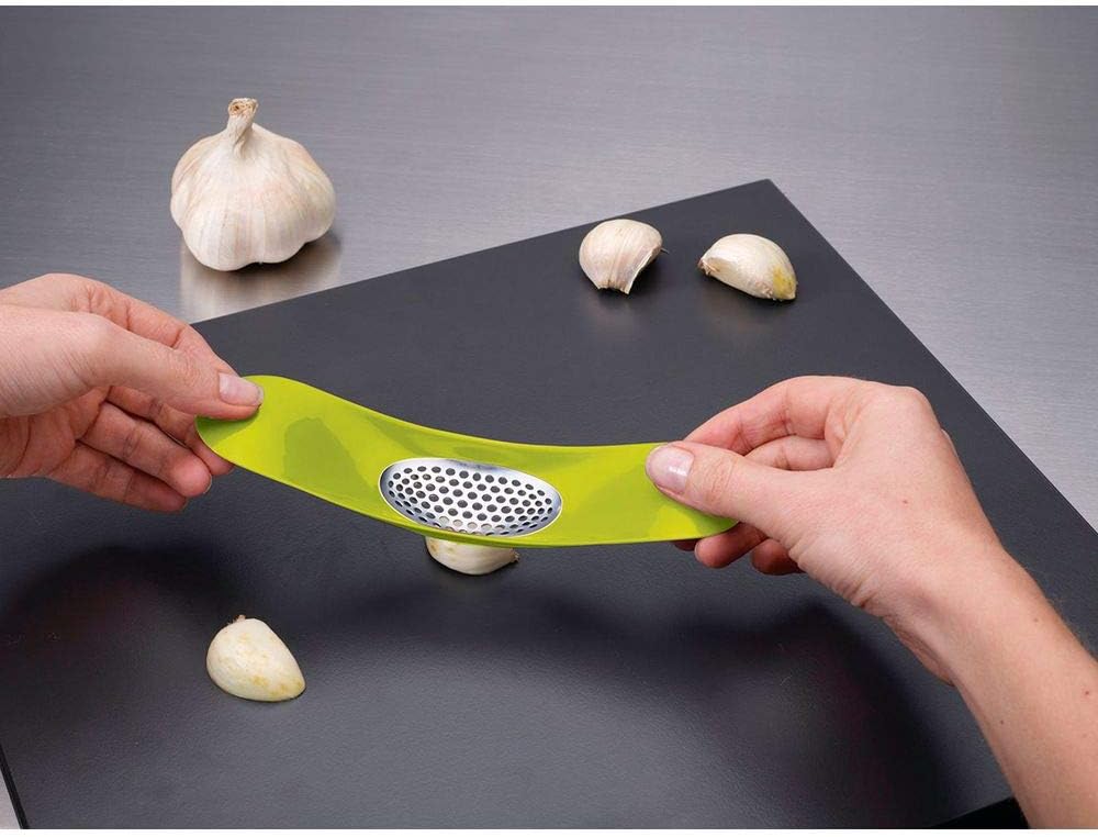 Rocker Garlic Crusher - Green