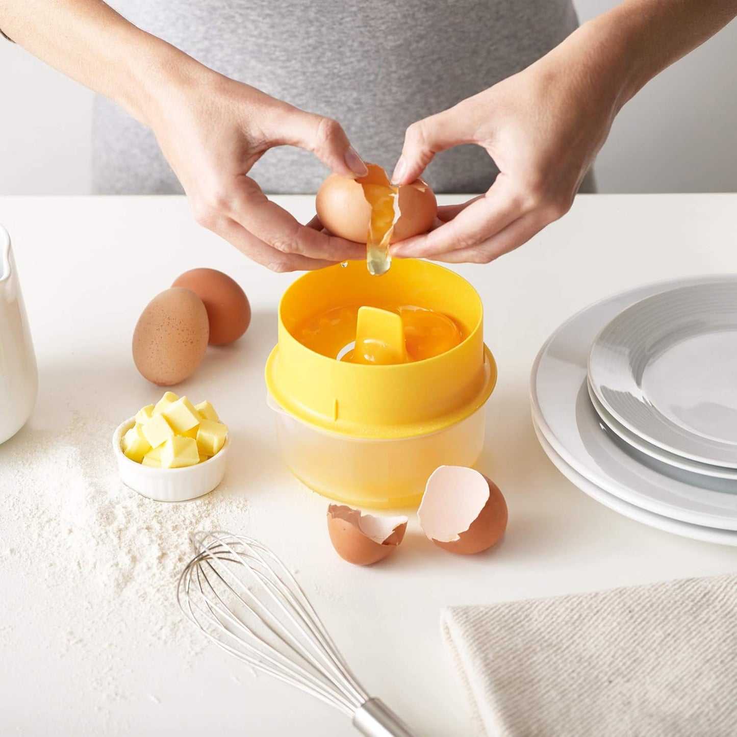 Yolkcatcher Egg Yolk Separator - Yellow