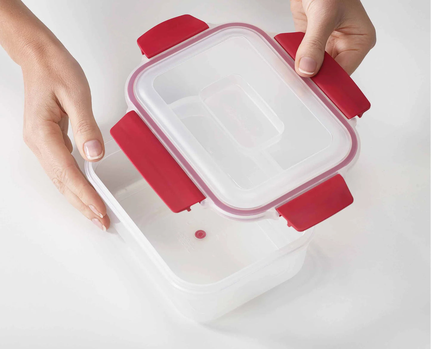 Nest Lock 4-Piece Multi-Size Container Set