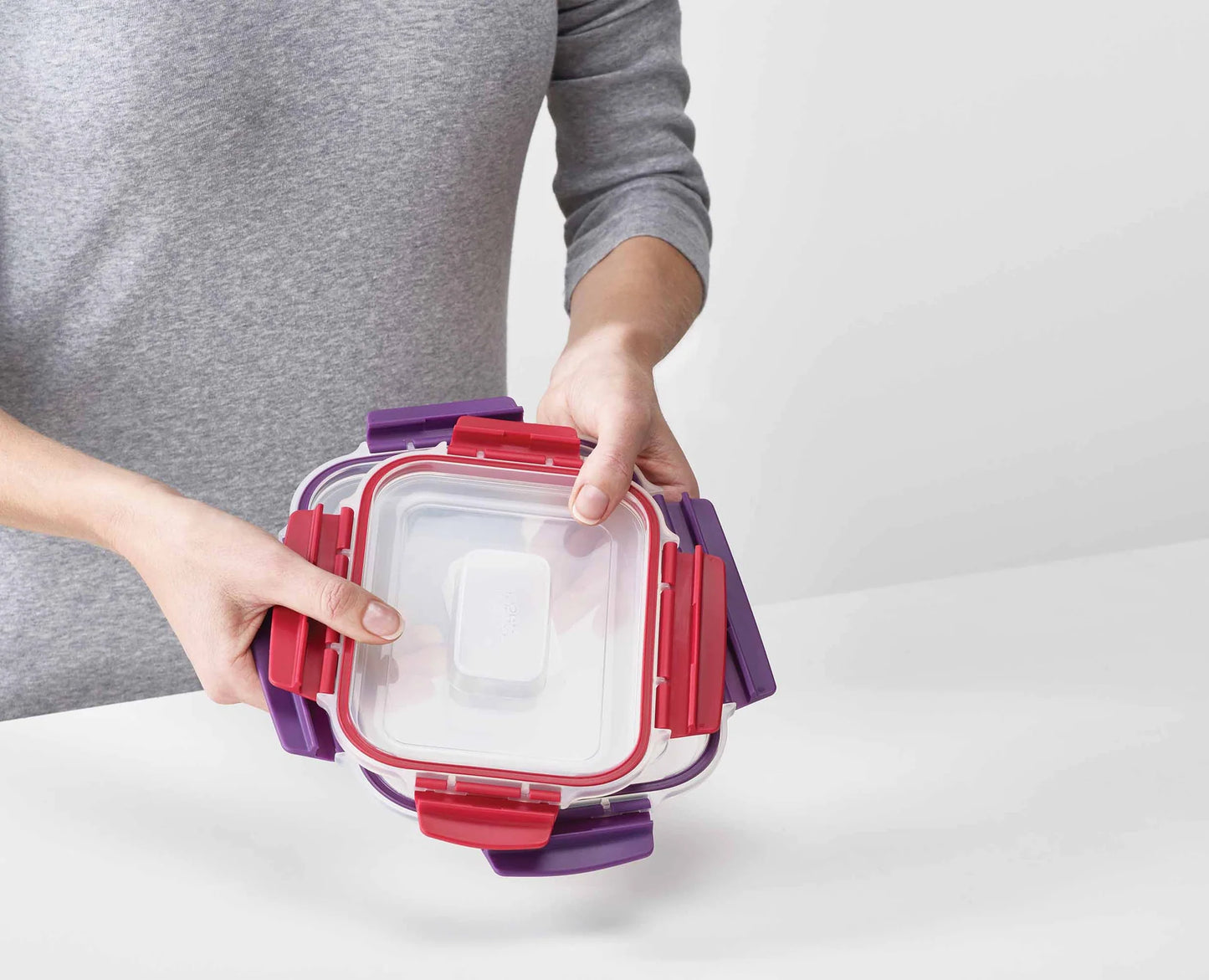 Nest Lock 4-Piece Multi-Size Container Set