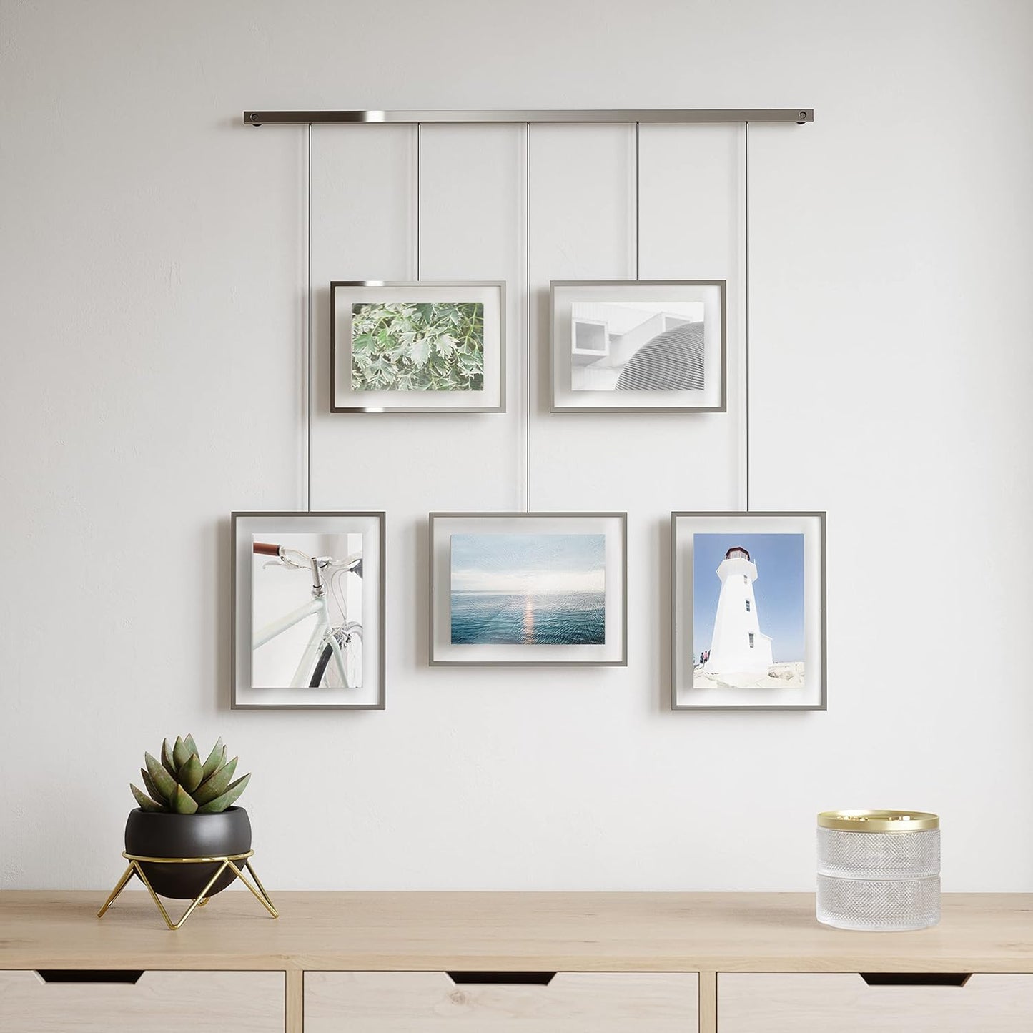 Exhibit Photo Display (5 Photos) - Chrome