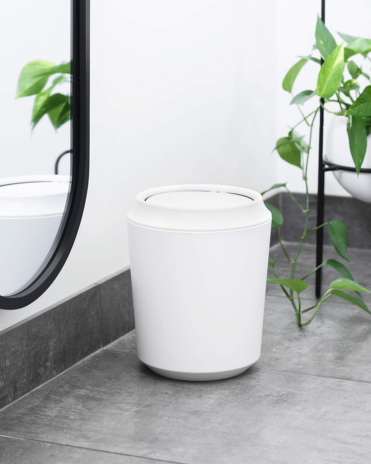 Corsa/Scillae Can with Lid - White