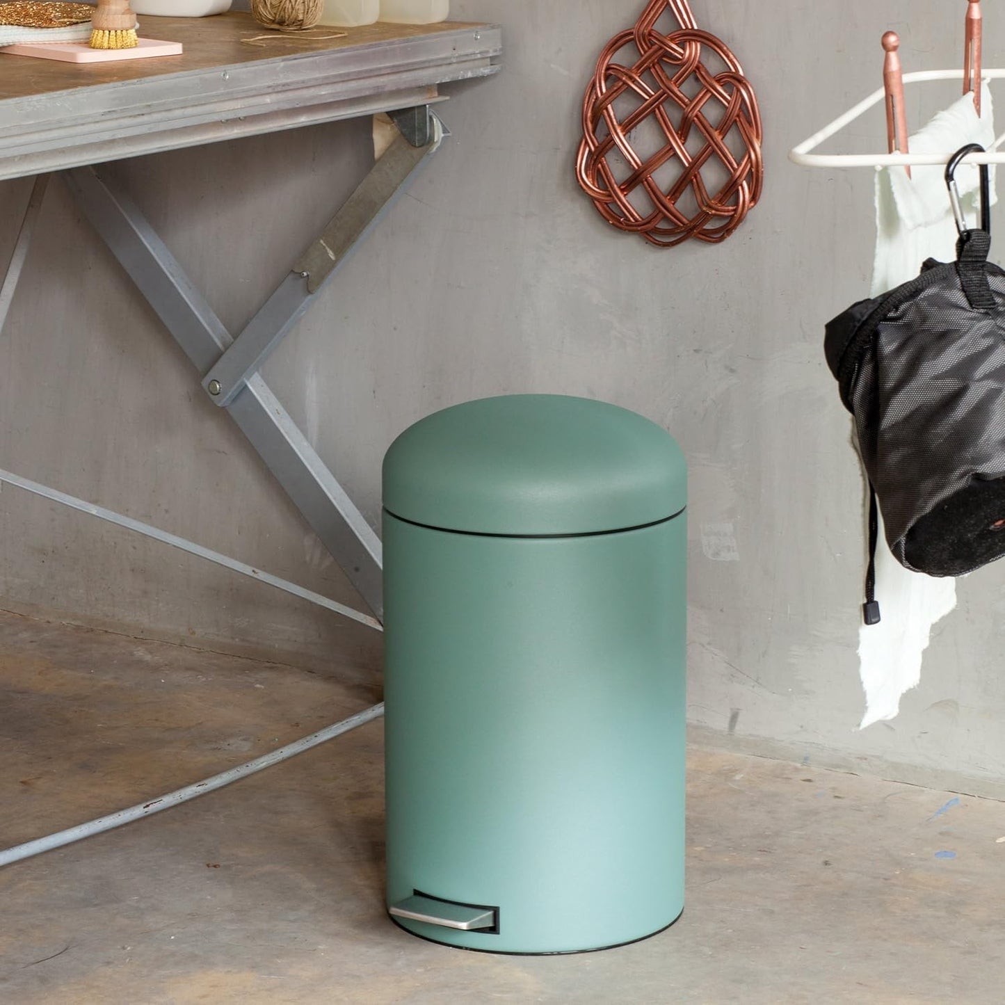 Retro Bin Silent 20 Litre - Mineral Mint