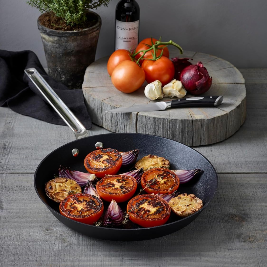 TechnIQ Induction - The Modern Skillet/Fry Pan 22cm (Stratanium)