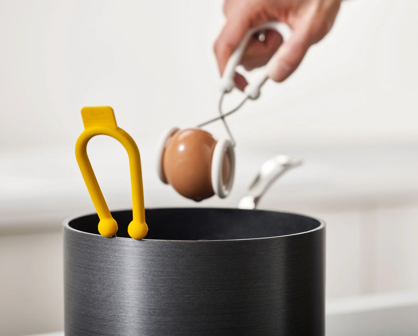 O-Tongs Set of 2 Egg Boiling Tongs - White/Yellow