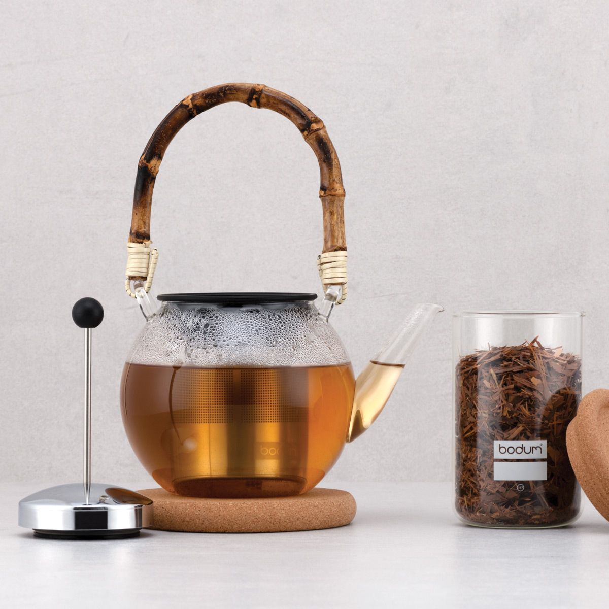 Assam Tea Pot with Bamboo Handle, 1.5L