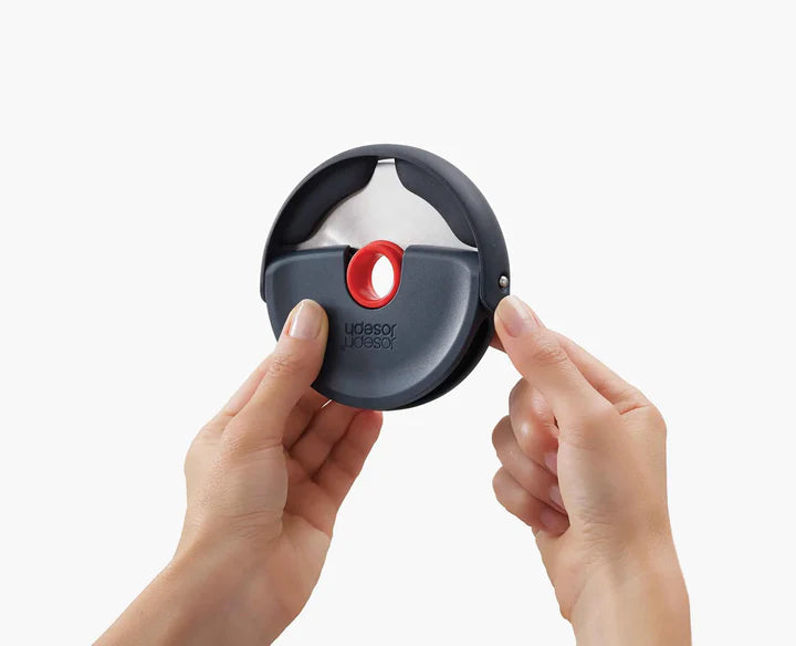 Disc Easy-Clean Pizza Wheel - Grey/Red