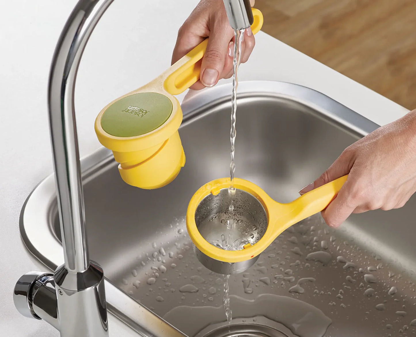Helix Citrus Juicer