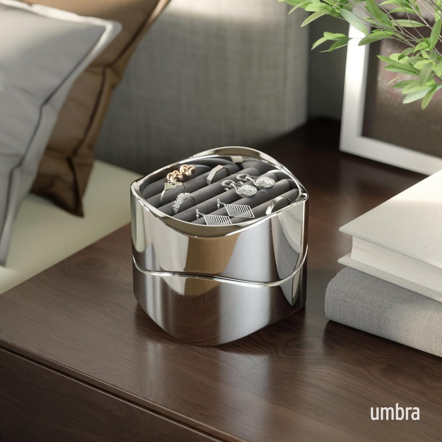Wavy Jewelry Organizer - Chrome