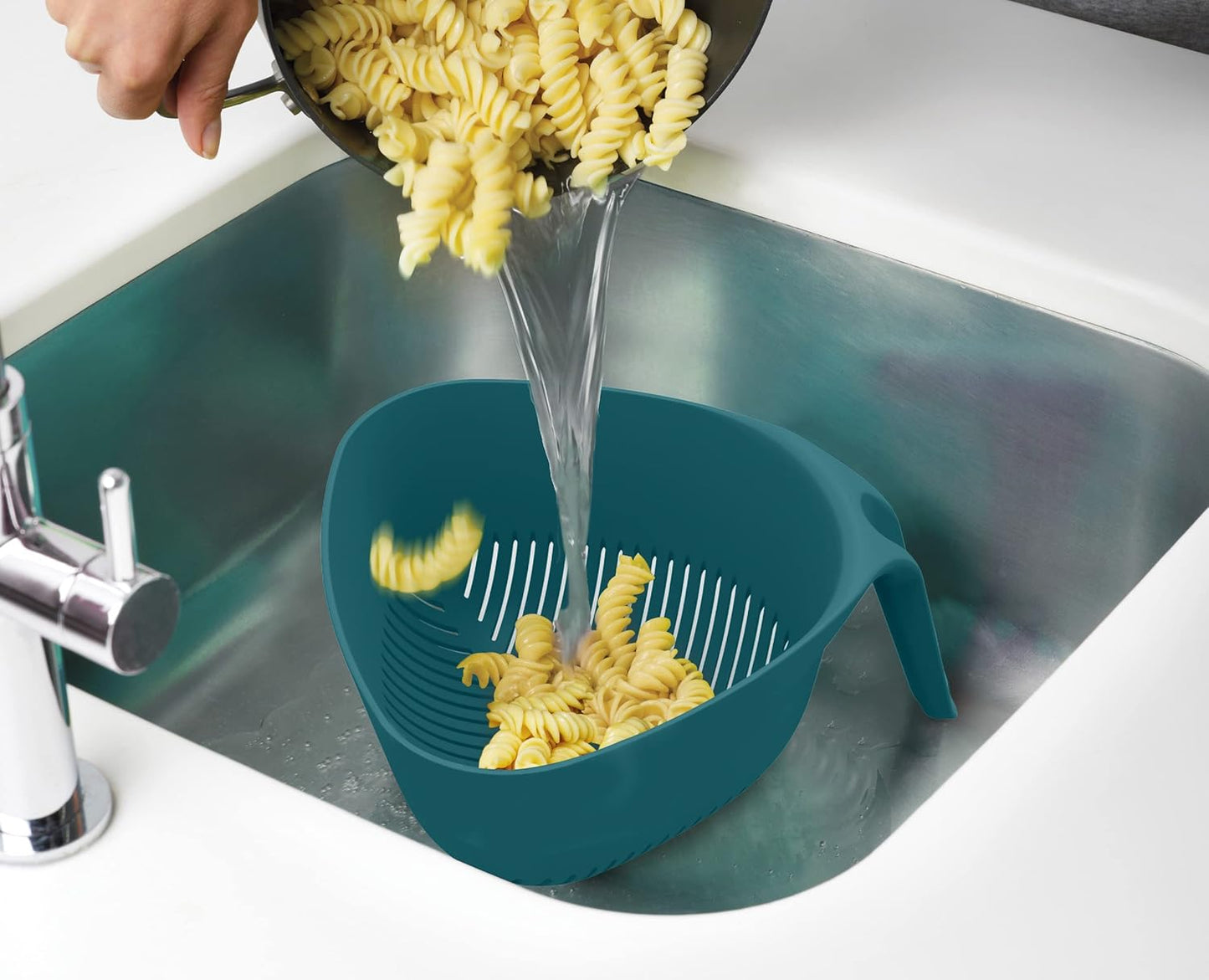 Duo Triangular Colander - Dark Opal