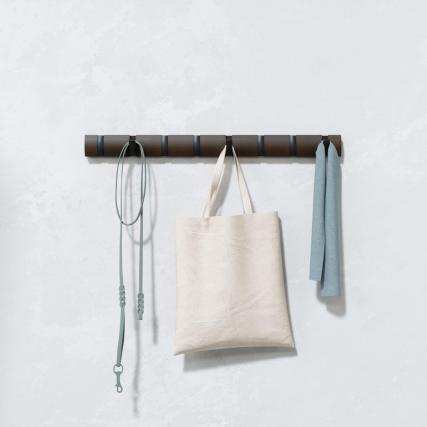 Flip 8 Hook - Black/Walnut