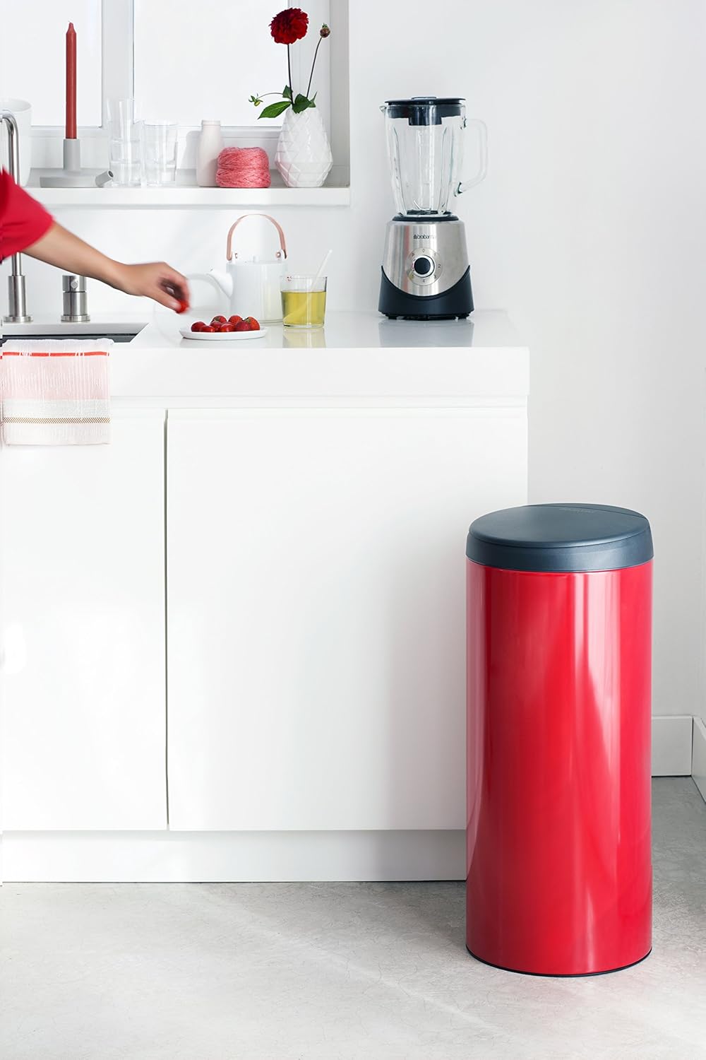 Flipbin 30 Litre - Passion Red/Dark Grey Lid