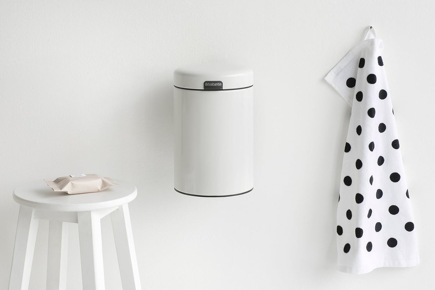 NewIcon Wall Mounted Bin Silent 3 Litre - White
