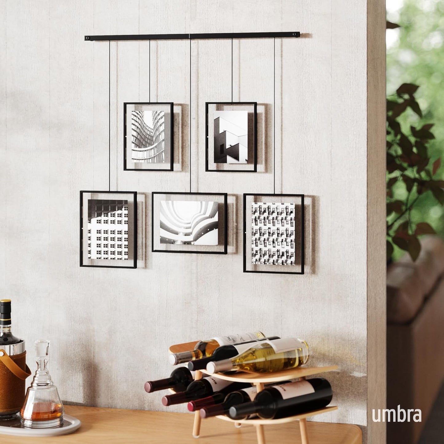 Exhibit Photo Display (5 Photos) - Black