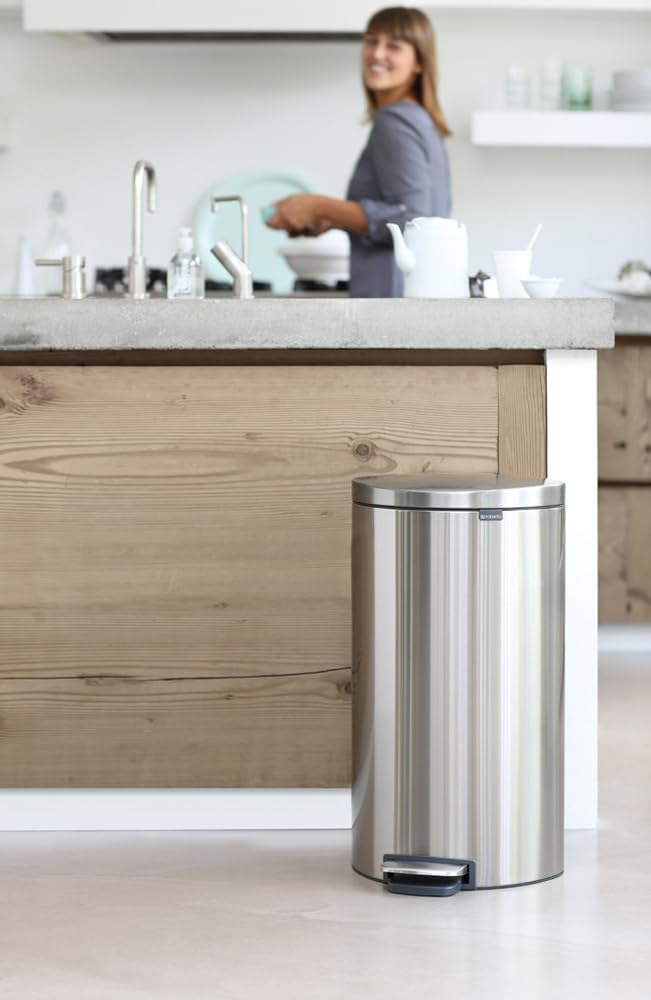 Pedal Bin Silent Flatback+ 30 Litre - Matt Steel (Fingerprint Proof)