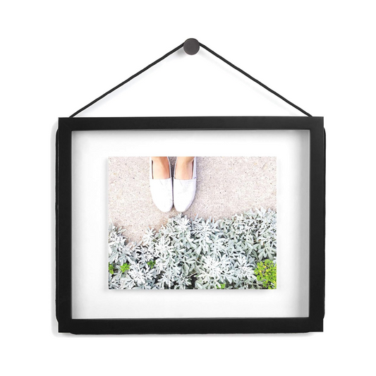 Corda Photo Display 11"x14" (8"x10" Float) - Black